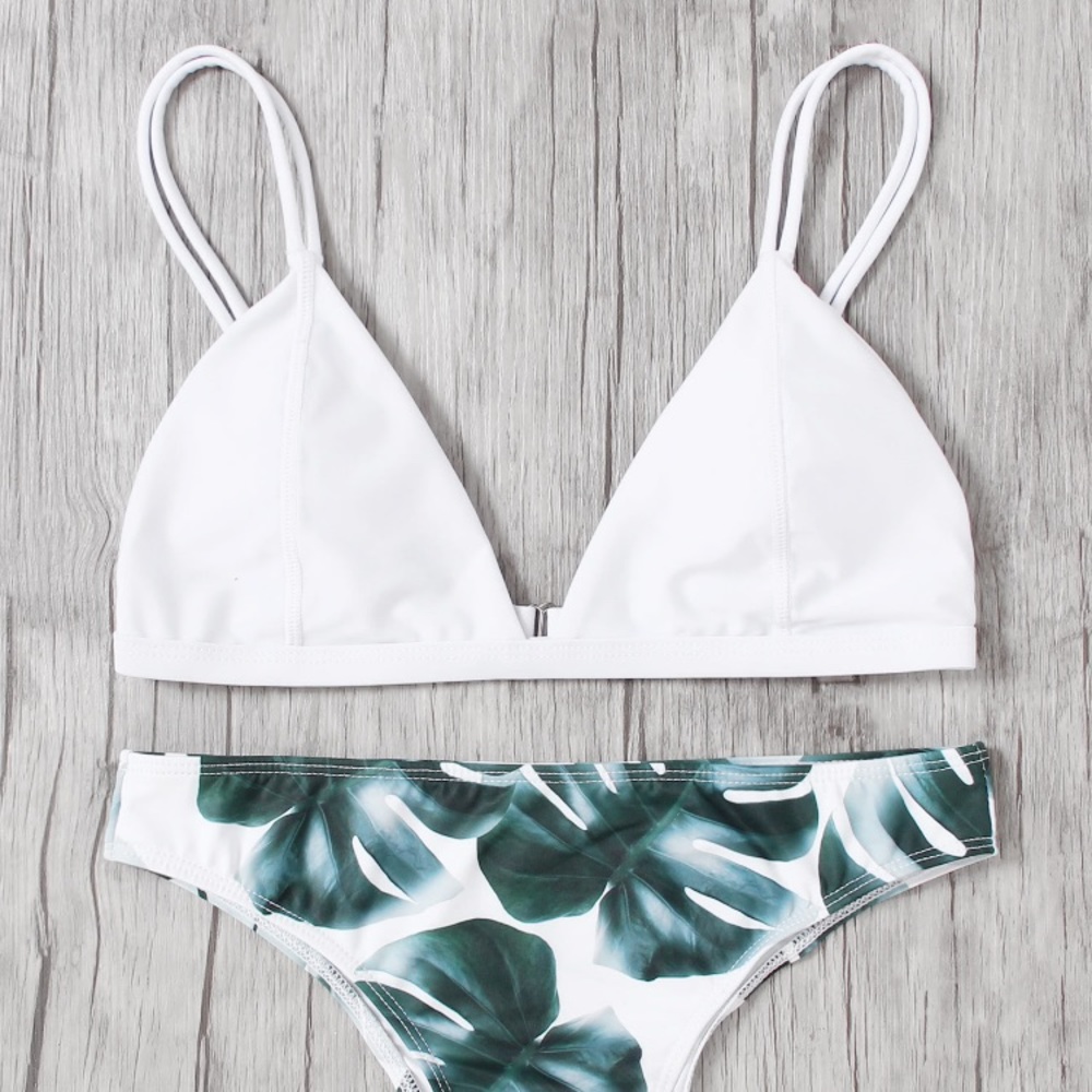 ROMWE: *New (M) Bikini Top